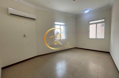 Apartment - 3 Bedrooms - 2 Bathrooms for rent in Hiteen Street - Al Muntazah - Doha