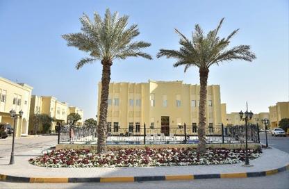 Villa - 6 Bedrooms - 5 Bathrooms for rent in Sheikha Houda Compound - Al Gharrafa - Doha