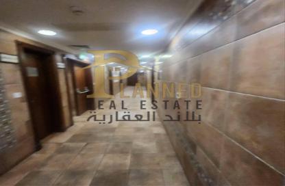 Apartment - 1 Bedroom - 2 Bathrooms for rent in Doha Al Jadeed - Doha