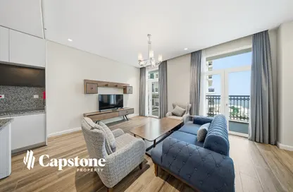 Apartment - 2 Bedrooms - 4 Bathrooms for rent in Floresta Gardens - Floresta Gardens - The Pearl Island - Doha