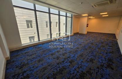 Office Space - 6 Bedrooms - 2 Bathrooms for rent in Anas Street - Fereej Bin Mahmoud North - Fereej Bin Mahmoud - Doha