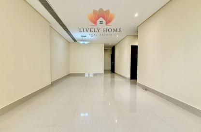 Apartment - 2 - 2 for rent in Marina Residences 195 - Marina District - Lusail