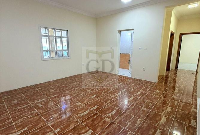 55924784 - Property Main Image