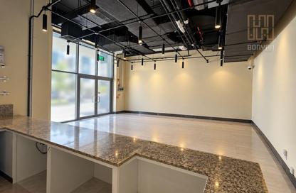Shop - Studio - 2 for rent in Lusail Marina Heights - Marina District - Lusail