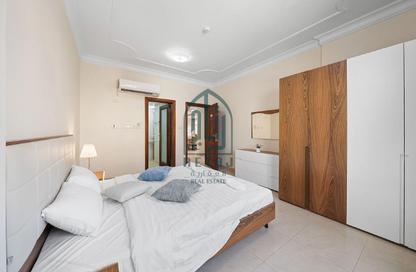 Apartment - 2 Bedrooms - 2 Bathrooms for rent in Al Sadd Road - Al Sadd - Doha