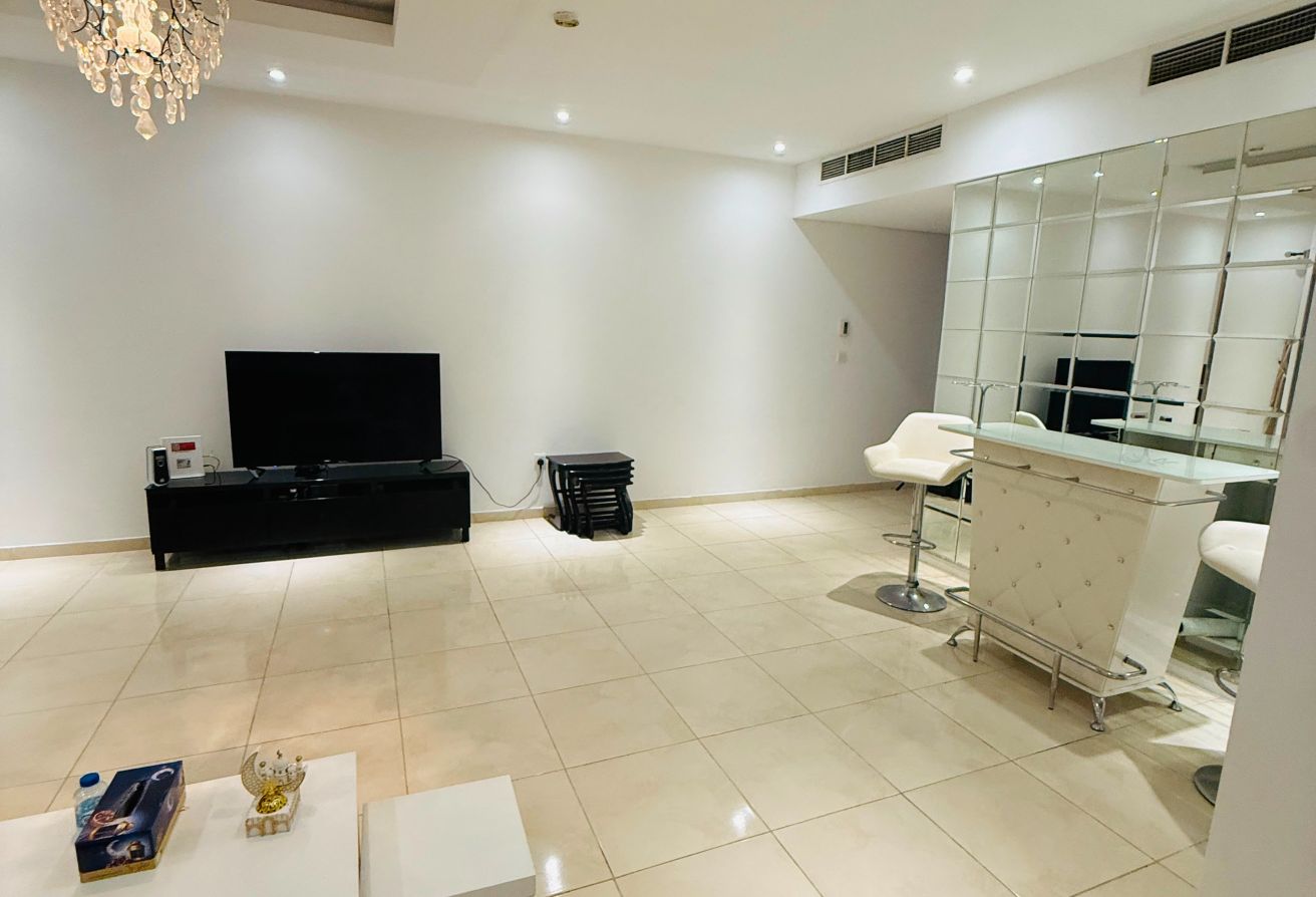 Exclusive Deal offer Furnished 1BHK Prime locatino thumbnail 8