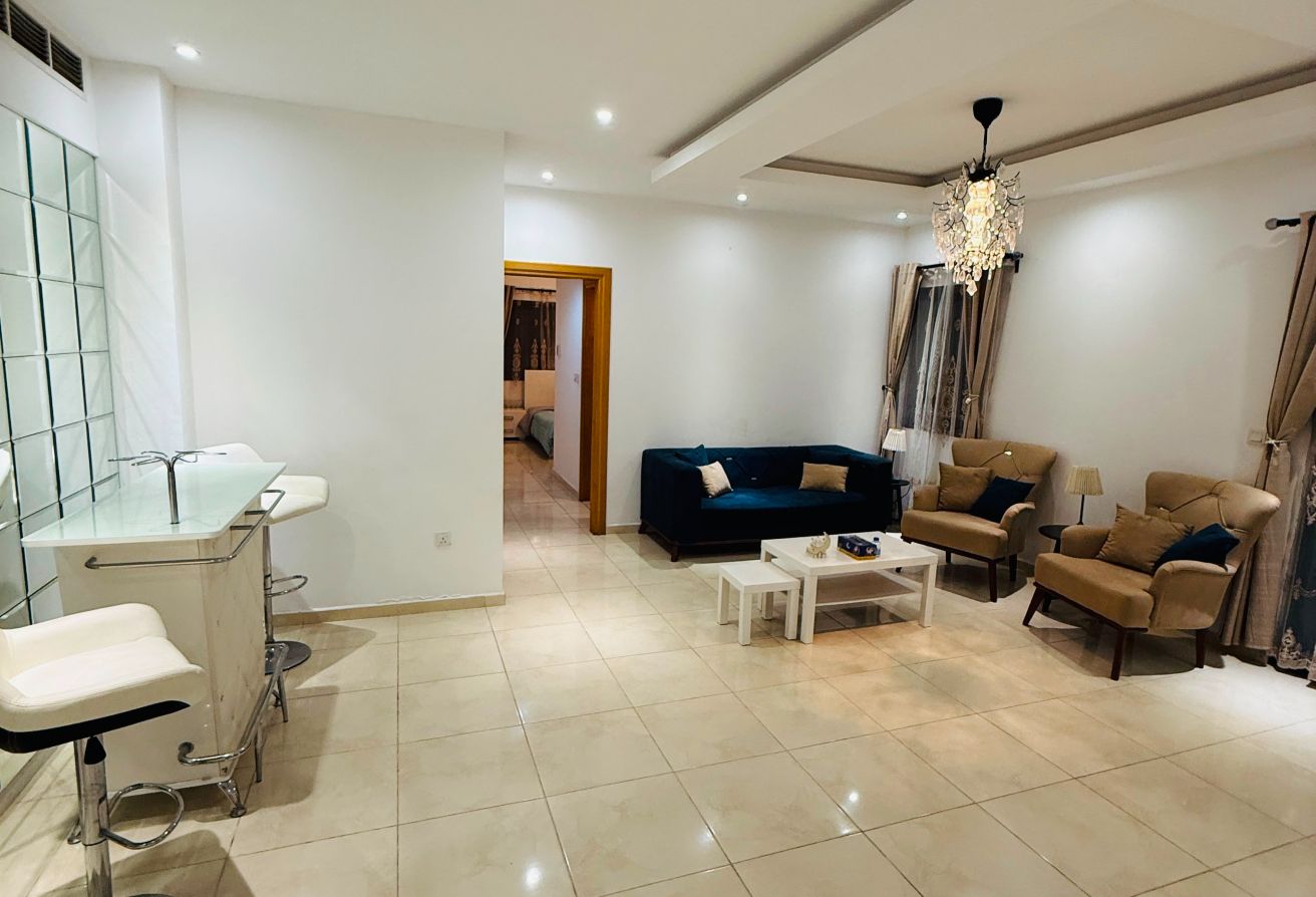 Exclusive Deal offer Furnished 1BHK Prime locatino thumbnail 7