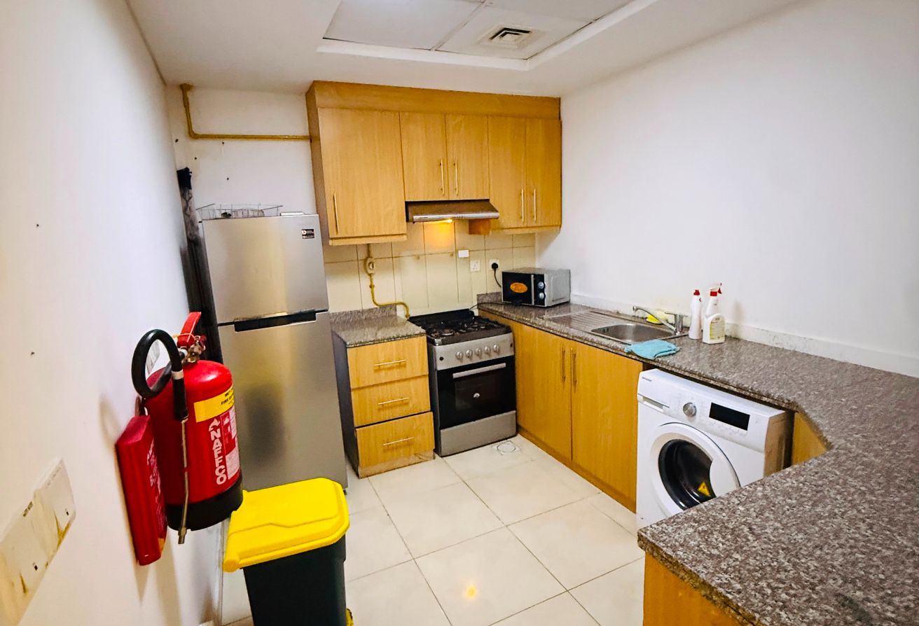 Exclusive Deal offer Furnished 1BHK Prime locatino thumbnail 2