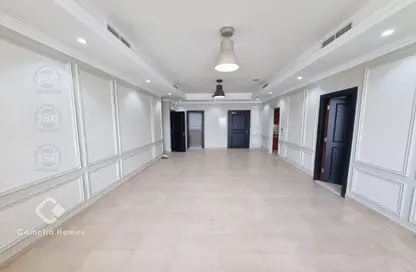 Apartment - 2 Bedrooms - 3 Bathrooms for rent in East Porto Drive - Porto Arabia - The Pearl Island - Doha Apartment - 2 Bedrooms - 3 Bathrooms for rent in East Porto Drive - Porto Arabia - The Pearl Island - Doha