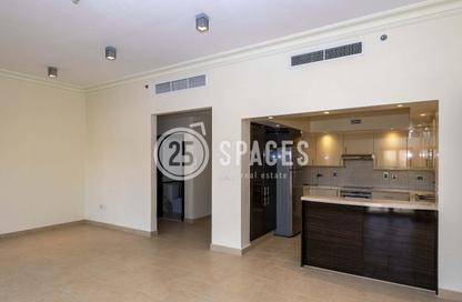 Apartment - 3 Bedrooms - 4 Bathrooms for rent in Carnaval - Qanat Quartier - The Pearl Island - Doha