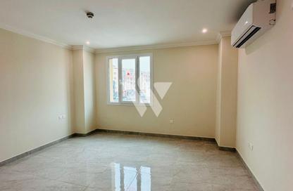 Apartment - 2 Bedrooms - 2 Bathrooms for rent in Al Sadd Road - Al Sadd - Doha