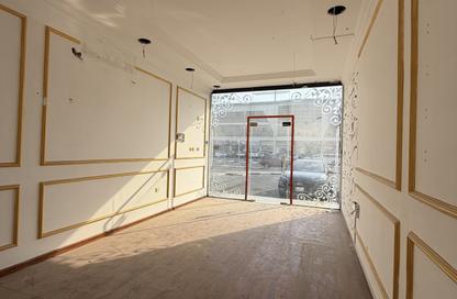 Shop - Studio - 1 Bathroom for rent in Al Azizia Street - Al Aziziyah - Doha
