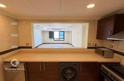 Apartment - 1 Bedroom - 2 Bathrooms for rent in East Porto Drive - Porto Arabia - The Pearl Island - Doha