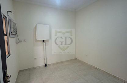 Apartment - Studio - 1 Bathroom for rent in New Al Ghanim - Al Ghanim - Doha