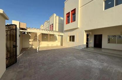 Villa - 4 - 5 for rent in Al Ain Center - Salwa Road - Doha Villa - 4 - 5 for rent in Al Ain Center - Salwa Road - Doha