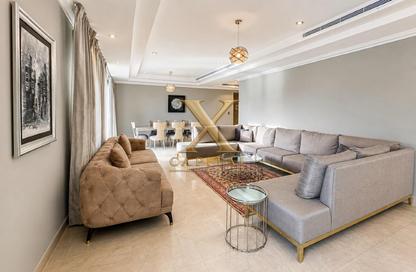 Apartment - 4 - 5 for sale in Tower 19 - Porto Arabia - The Pearl Island - Doha