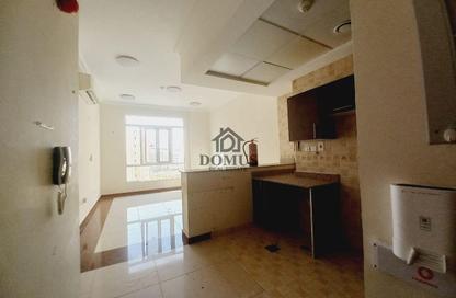 Apartment - 2 Bedrooms - 2 Bathrooms for rent in Thabit Bin Zaid Street - Al Mansoura - Doha