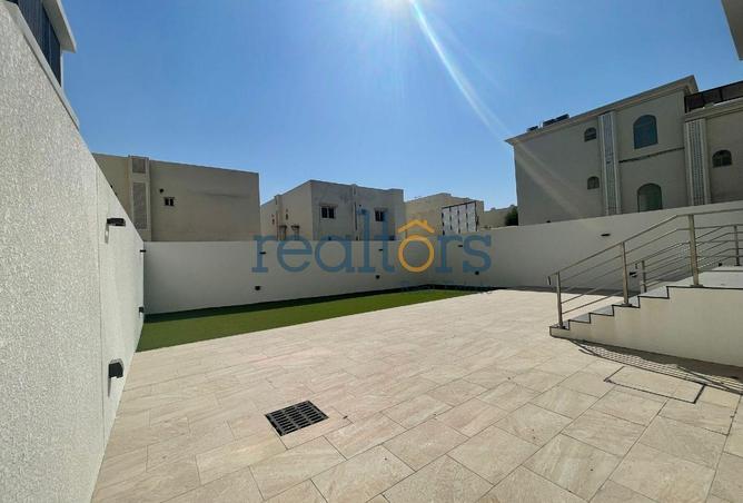 54926738 - Property Main Image