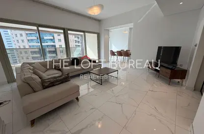 Apartment - 3 Bedrooms - 4 Bathrooms for rent in West Bay Tower - West Bay - West Bay - Doha