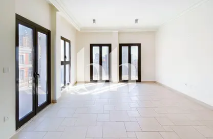 Apartment - 3 Bedrooms - 3 Bathrooms for rent in Carnaval - Qanat Quartier - The Pearl Island - Doha