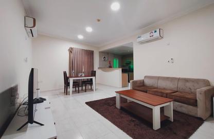 Apartment - 1 Bedroom - 1 Bathroom for rent in Umm Ghwailina Comm - Umm Ghuwalina - Umm Ghuwailina - Doha