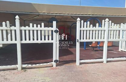 Villa - 3 Bedrooms - 4 Bathrooms for rent in Wadi Al Markh - Muraikh - AlMuraikh - Doha
