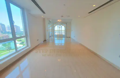 شقة - غرفة نوم - 2 حمامات للايجار في فيفا غرب - فيفا بحرية - جزيرة اللؤلؤة - الدوحة