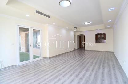 Apartment - 2 - 3 for sale in West Porto Drive - Porto Arabia - The Pearl Island - Doha Apartment - 2 - 3 for sale in West Porto Drive - Porto Arabia - The Pearl Island - Doha