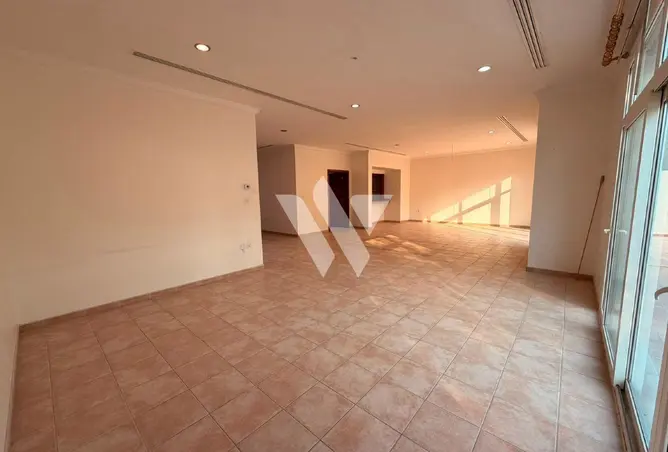 60780435 - Property Image 2