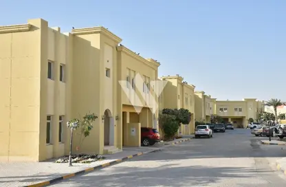Villa - 4 Bedrooms - 5 Bathrooms for rent in Souk Al gharaffa - Al Gharrafa - Doha