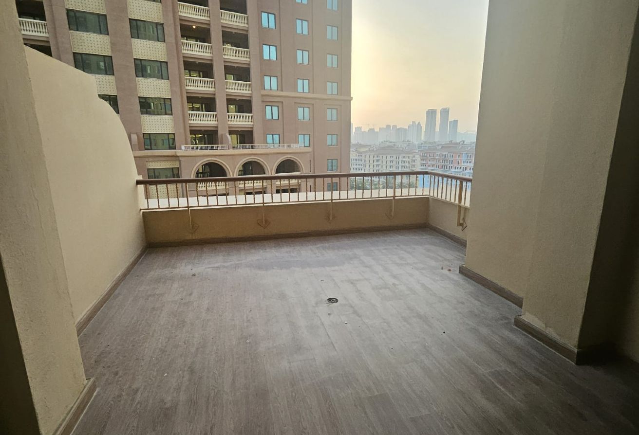 LUXURIOUS FF 1 BEDROOM APARTMENT IN HEART OF PEARL thumbnail 19