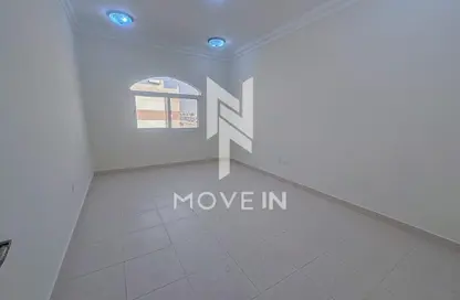 Apartment - 5 Bedrooms - 5 Bathrooms for rent in Ain Khaled Villas - Ain Khaled - Doha