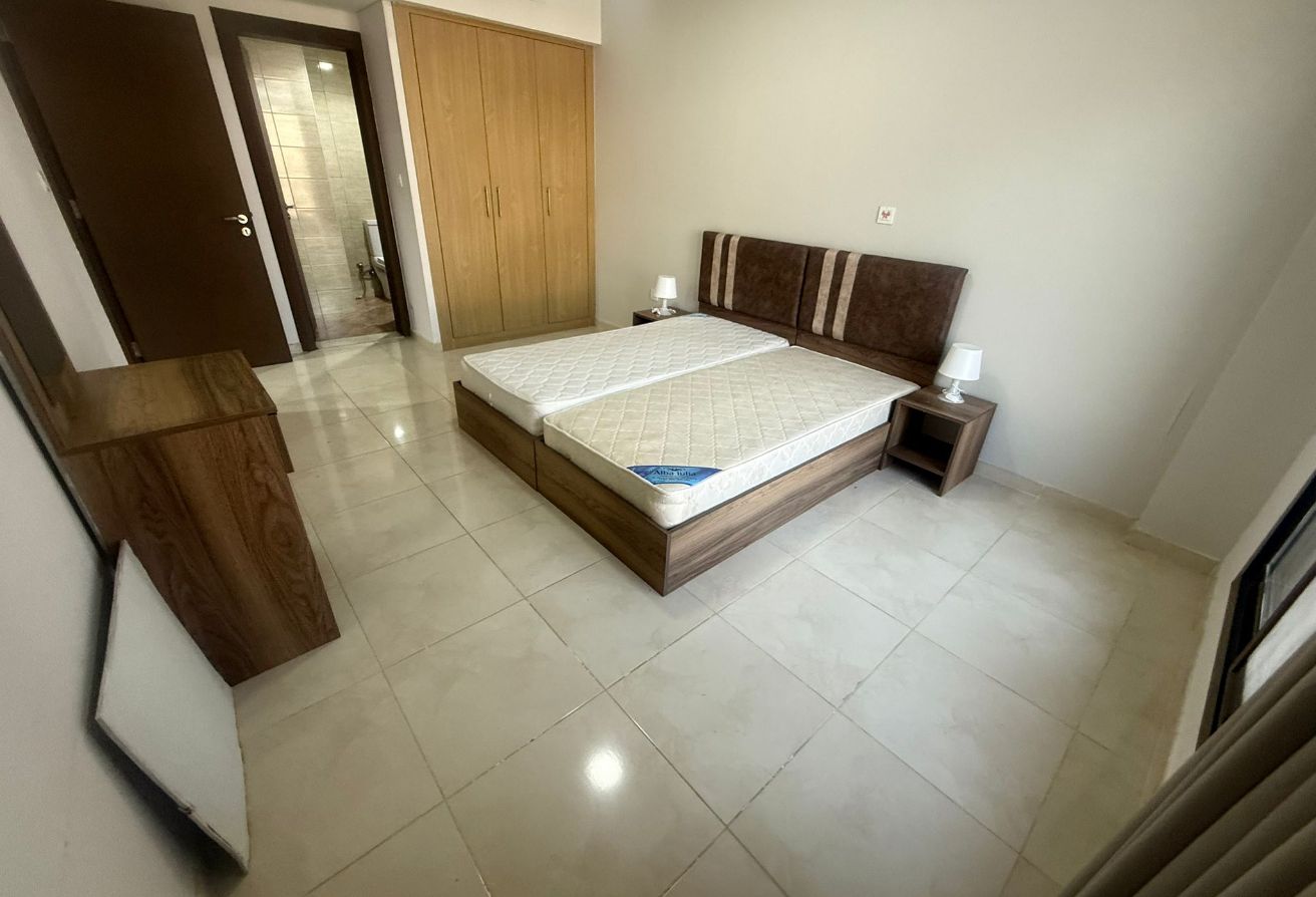 3bhk furnished in foxhill north only in 9000 exclu thumbnail 3