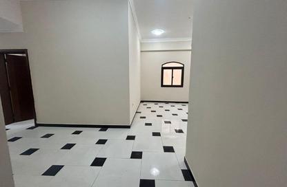 Apartment - 2 Bedrooms - 1 Bathroom for rent in Al Sadd Road - Al Sadd - Doha