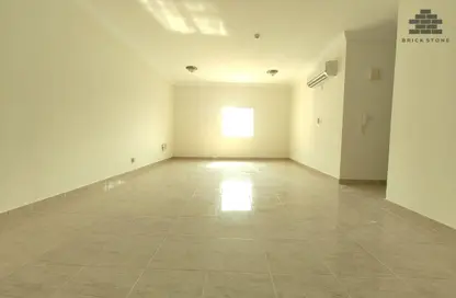 شقة - 3 غرف نوم - 2 حمامات للايجار في شارع الجزيره - فريج بن محمود الشمالي - فريج بن محمود - الدوحة شقة - 3 غرف نوم - 2 حمامات للايجار في شارع الجزيره - فريج بن محمود الشمالي - فريج بن محمود - الدوحة