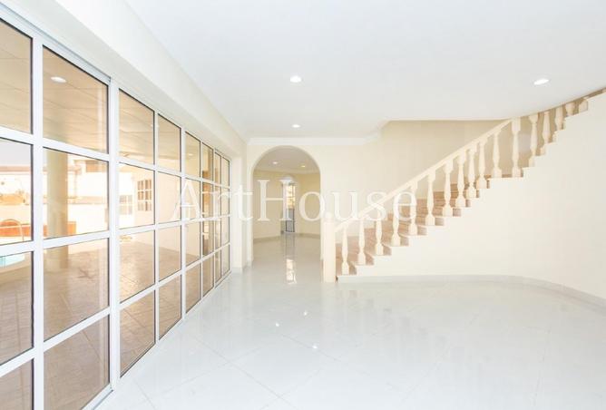 56978943 - Property Image 2
