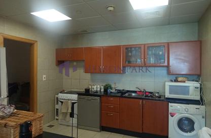 Apartment - 2 - 3 for rent in Zig Zag Towers - West Bay - Doha