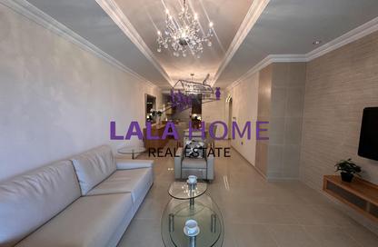 Apartment - 1 Bedroom - 2 Bathrooms for rent in Viva Central - Viva Bahriyah - The Pearl Island - Doha Apartment - 1 Bedroom - 2 Bathrooms for rent in Viva Central - Viva Bahriyah - The Pearl Island - Doha