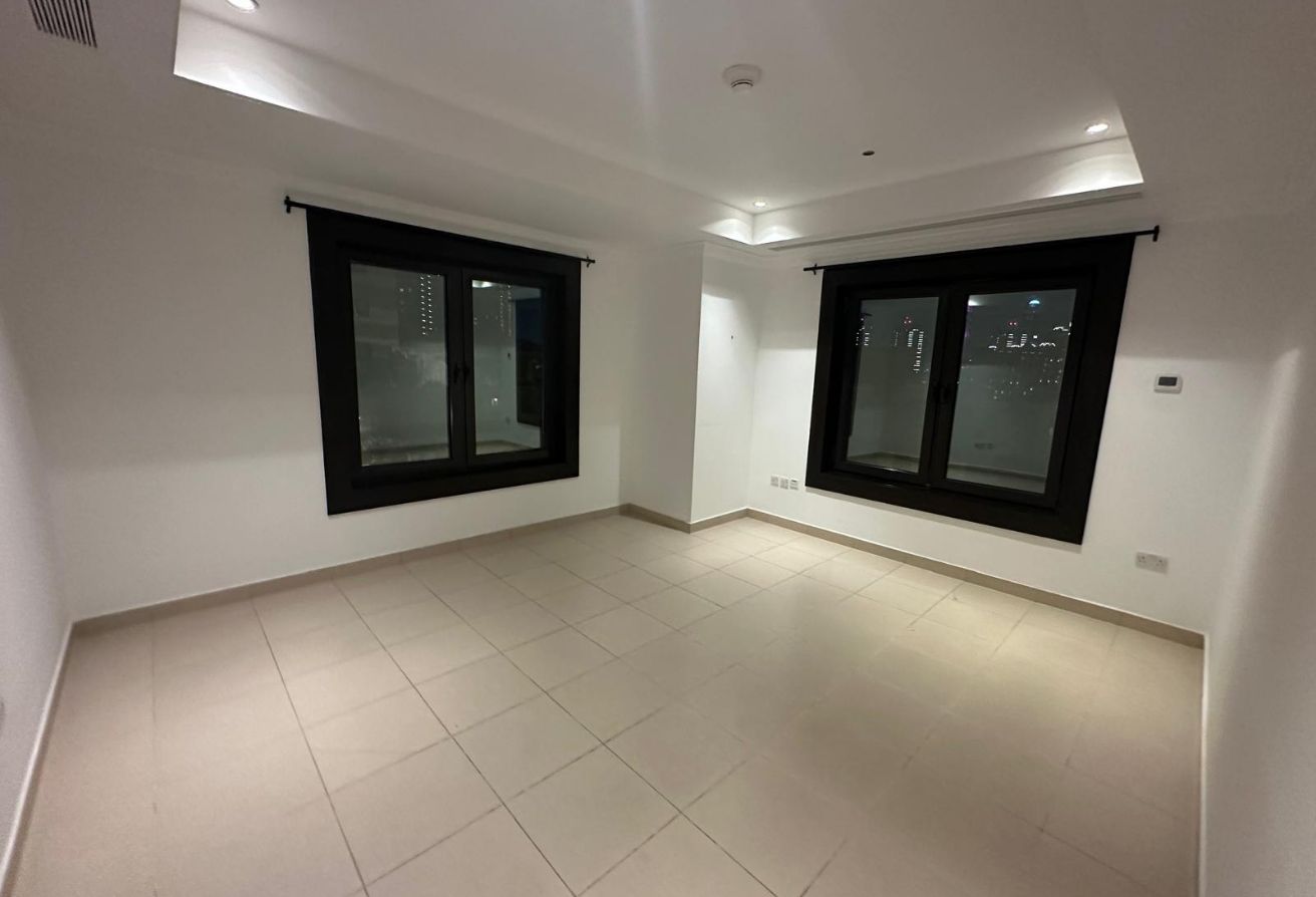 Spacious 2BHK+Maid | 226 SQM | 2.2M | Porto Arabia thumbnail 2