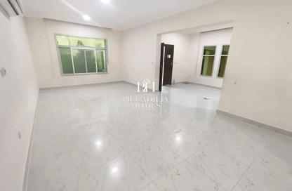 Villa - 4 Bedrooms - 4 Bathrooms for rent in Souk Al gharaffa - Al Gharrafa - Doha