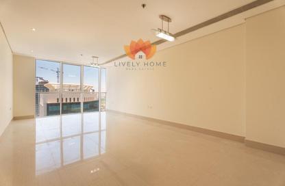Apartment - 2 Bedrooms - 2 Bathrooms for rent in Lusail Marina Heights - Marina District - Lusail