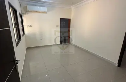 Apartment - 1 Bedroom - 1 Bathroom for rent in Old Airport Road - Doha