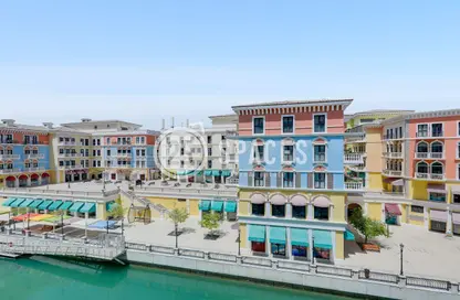 Apartment - 2 Bedrooms - 3 Bathrooms for sale in Chateau - Qanat Quartier - The Pearl Island - Doha