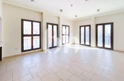 Apartment - 3 Bedrooms - 3 Bathrooms for rent in Carnaval - Qanat Quartier - The Pearl Island - Doha
