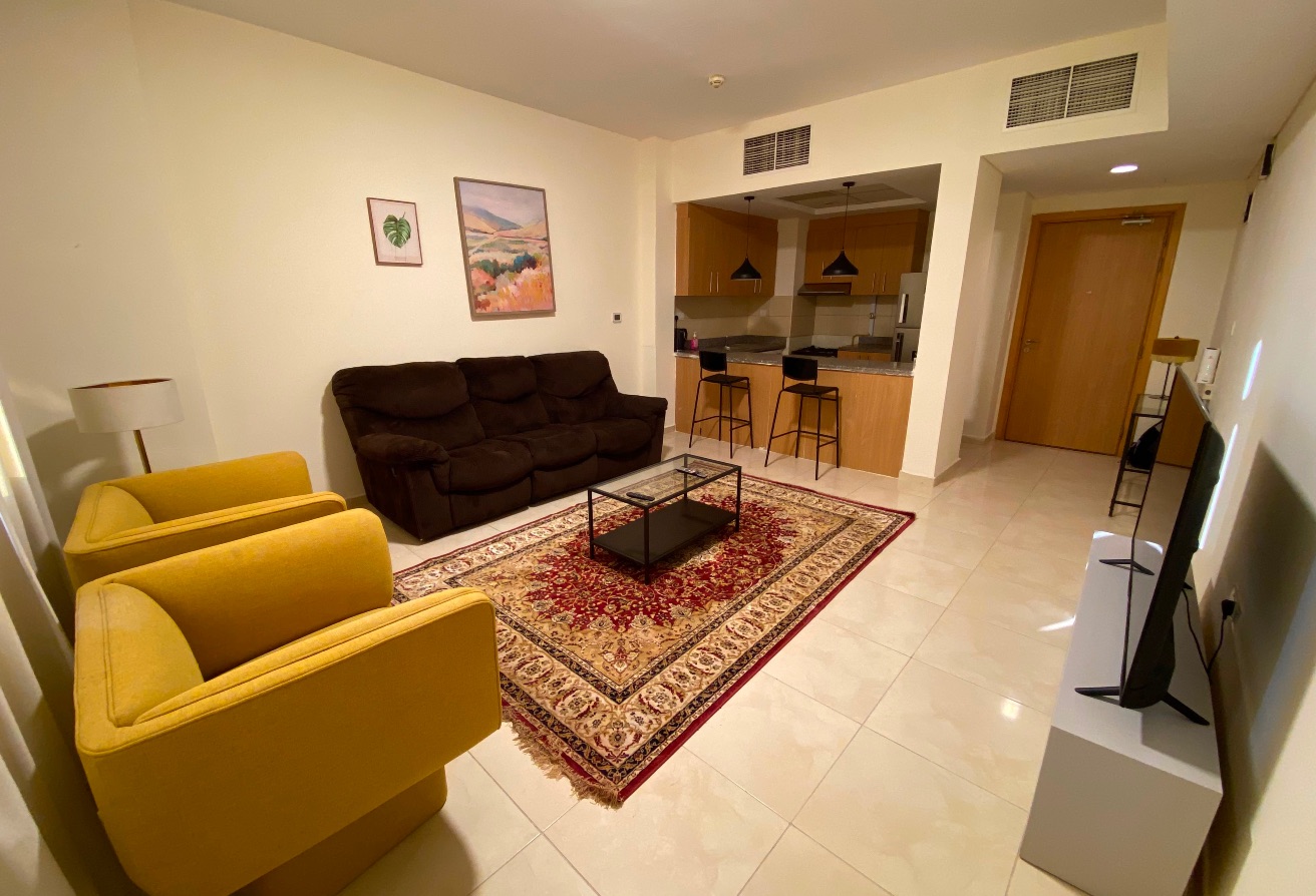 Luxury Furnished 1BHK | Foxhills | Bills Included thumbnail 9