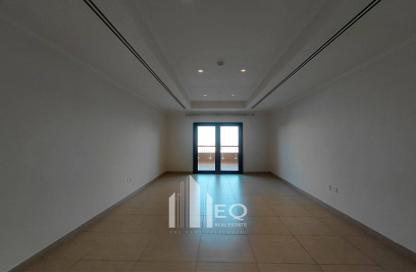Apartment - Studio - 1 Bathroom for rent in East Porto Drive - Porto Arabia - The Pearl Island - Doha