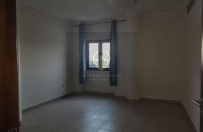 Apartment - 2 Bedrooms - 1 Bathroom for rent in Al Sadd Road - Al Sadd - Doha Apartment - 2 Bedrooms - 1 Bathroom for rent in Al Sadd Road - Al Sadd - Doha