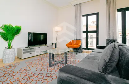 Apartment - 2 Bedrooms - 3 Bathrooms for rent in Carnaval - Qanat Quartier - The Pearl Island - Doha