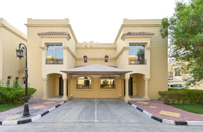 مجمع سكني - 4 غرف نوم - 5 حمامات للايجار في شارع الوعب - الوعب - الدوحة