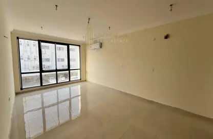 فيلا - 7 غرف نوم - 8 حمامات للايجار في شارع  بو هامو - أبو هامور - الدوحة